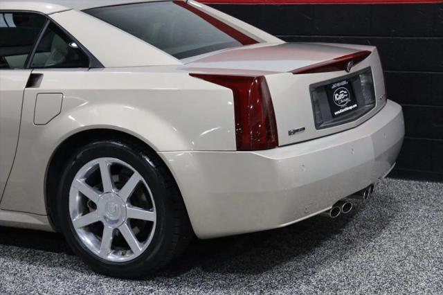 2006 Cadillac XLR Standard