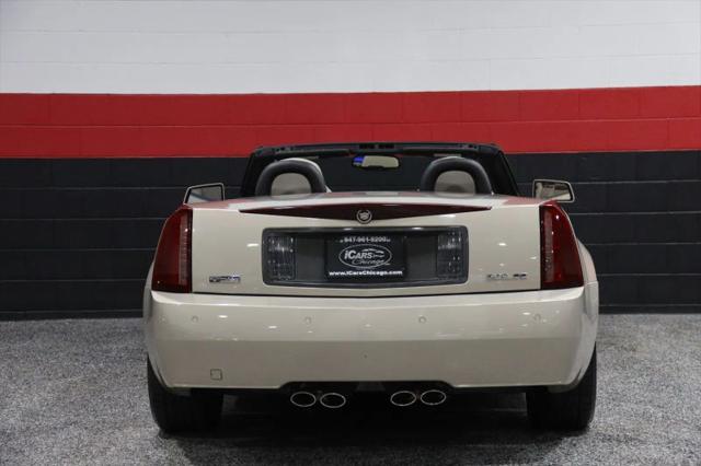 2006 Cadillac XLR Standard
