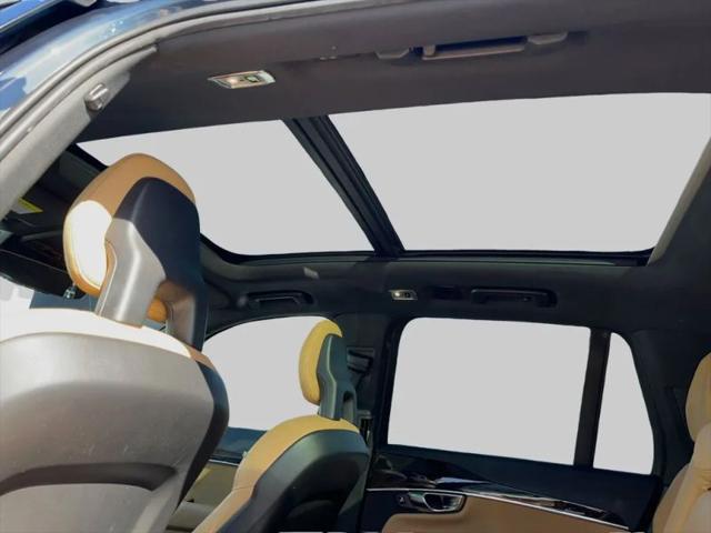 2018 Volvo XC90 T6 Momentum