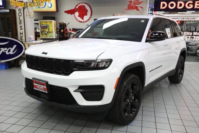 2022 Jeep Grand Cherokee Altitude 4x4