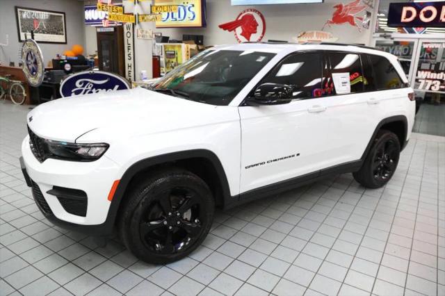 2022 Jeep Grand Cherokee Altitude 4x4