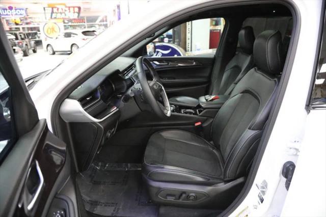 2022 Jeep Grand Cherokee Altitude 4x4