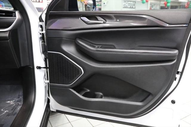 2022 Jeep Grand Cherokee Altitude 4x4