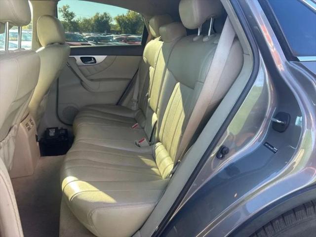 2016 INFINITI QX70 3.7
