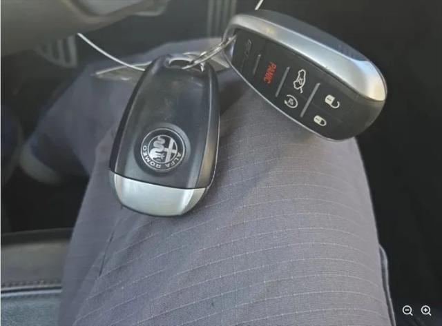 2017 Alfa Romeo Giulia Ti AWD