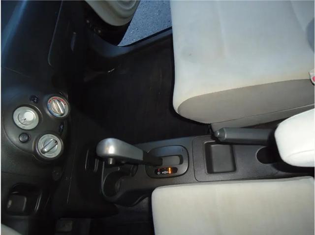 2014 Nissan cube 1.8 S