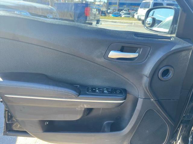 2015 Dodge Charger SE