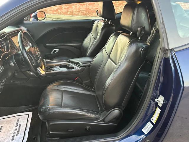 2015 Dodge Challenger SXT Plus