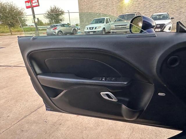 2015 Dodge Challenger SXT Plus