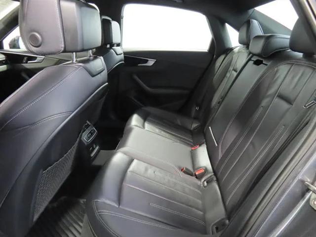 2023 Audi A4 Premium Plus 45 TFSI S line quattro S tronic
