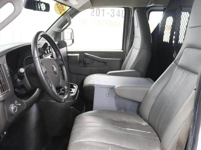 2022 Chevrolet Express Cargo Van RWD 2500 Extended Wheelbase WT