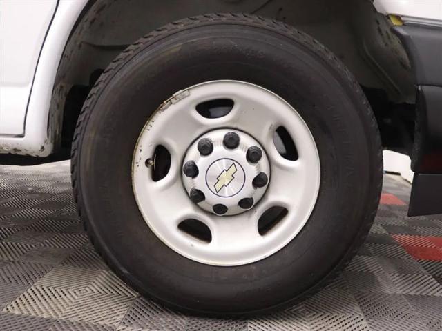 2022 Chevrolet Express Cargo Van RWD 2500 Extended Wheelbase WT