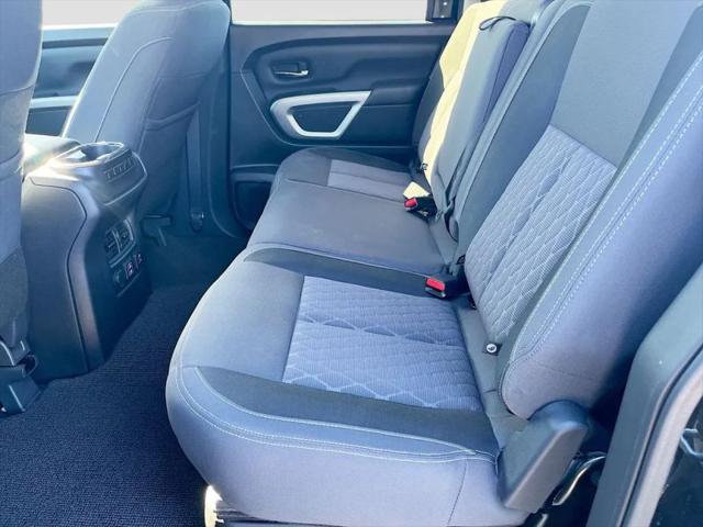 2024 Nissan Titan Crew Cab SV 4x2