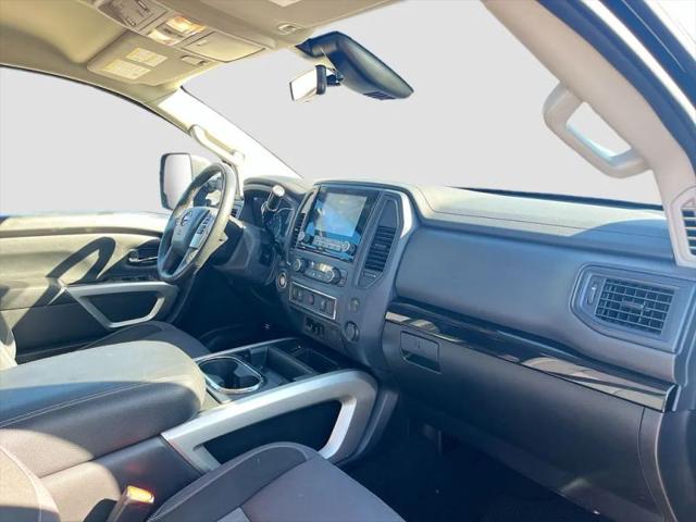 2024 Nissan Titan Crew Cab SV 4x2