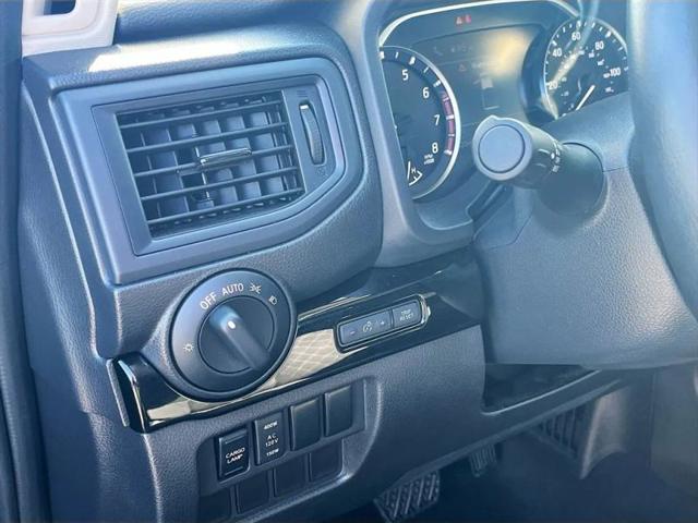 2024 Nissan Titan Crew Cab SV 4x2