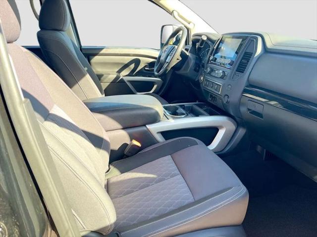 2024 Nissan Titan Crew Cab SV 4x2