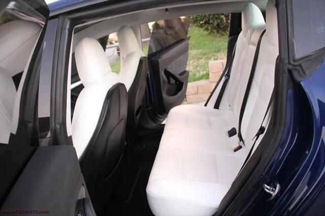 2022 Tesla Model 3 Long Range Dual Motor All-Wheel Drive