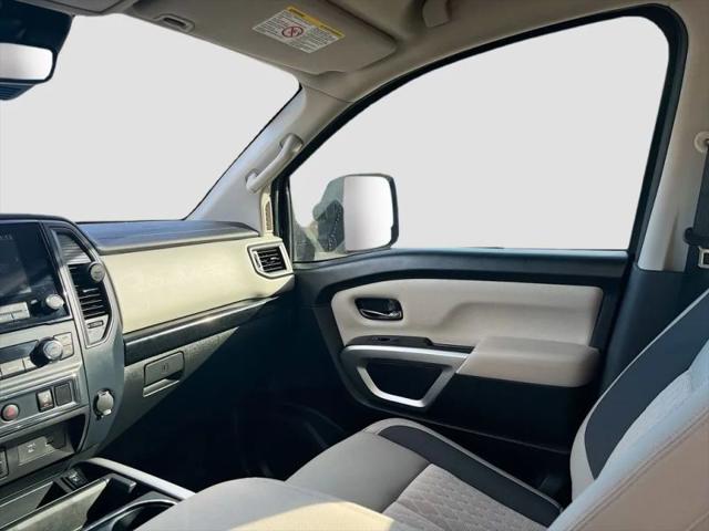 2024 Nissan Titan XD Crew Cab SV 4x4