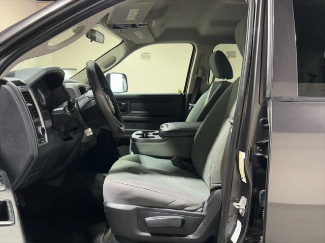 2017 Ram 2500 Tradesman Crew Cab 4x4 6'4" Box