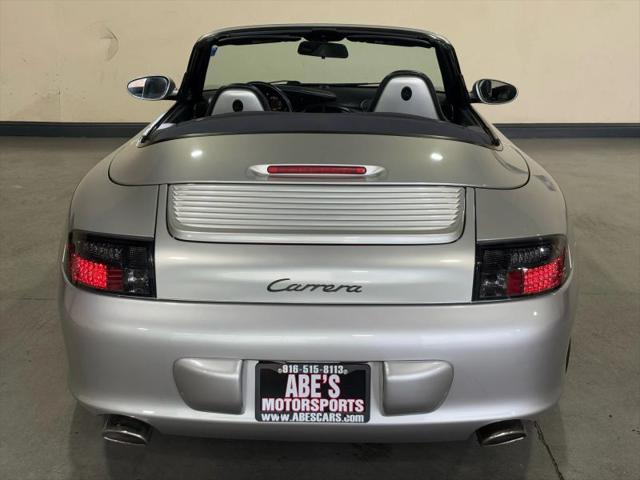2004 Porsche 911 Carrera