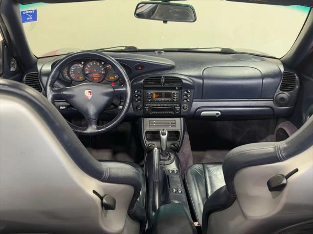 2004 Porsche 911 Carrera