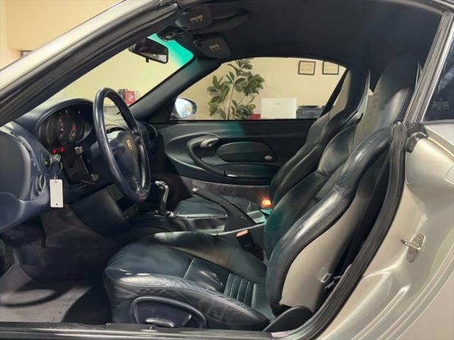 2004 Porsche 911 Carrera