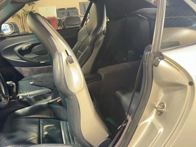 2004 Porsche 911 Carrera