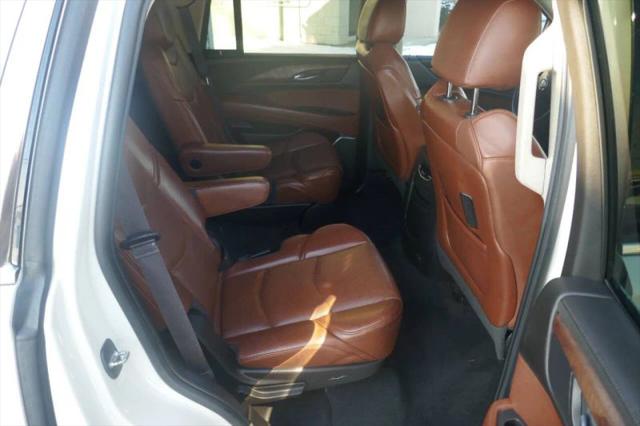 2015 Cadillac Escalade Luxury