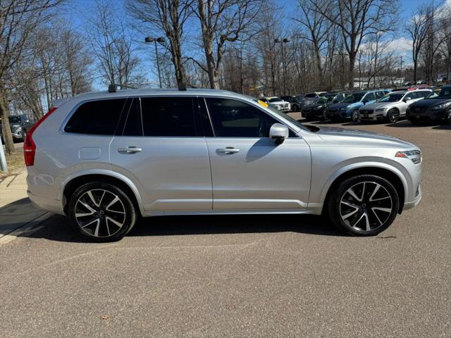 2020 Volvo XC90 T6 Momentum 6 Passenger