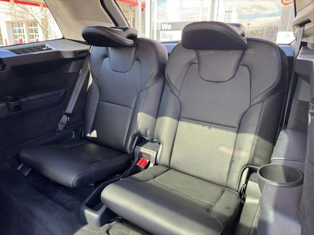 2020 Volvo XC90 T6 Momentum 6 Passenger