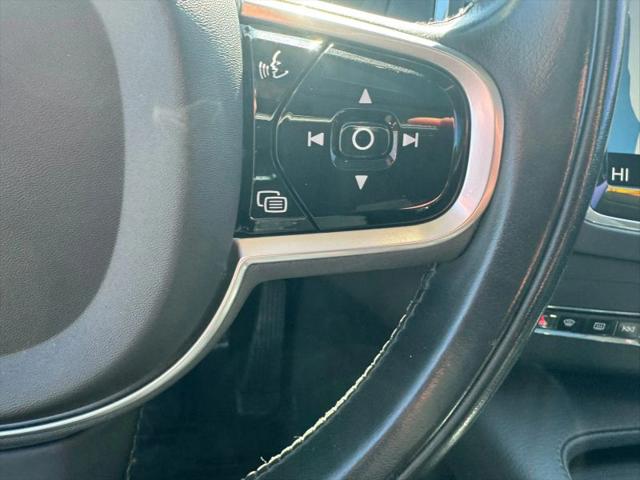 2020 Volvo XC90 T6 Momentum 6 Passenger