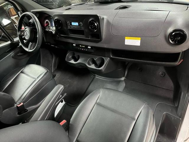 2025 Mercedes-Benz Sprinter 2500 Standard Roof 4-Cyl Diesel