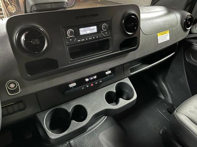 2025 Mercedes-Benz Sprinter 2500 Standard Roof 4-Cyl Diesel