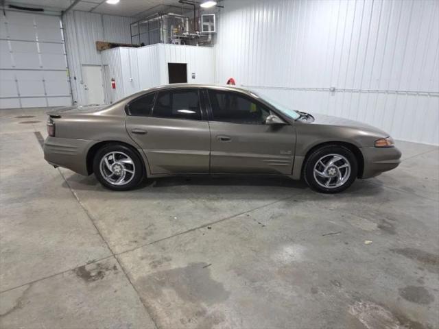 2000 Pontiac Bonneville SLE