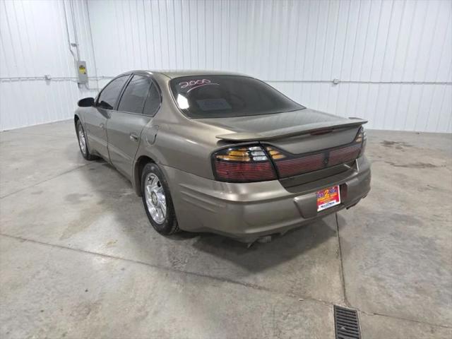 2000 Pontiac Bonneville SLE