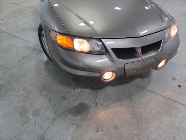 2000 Pontiac Bonneville SLE