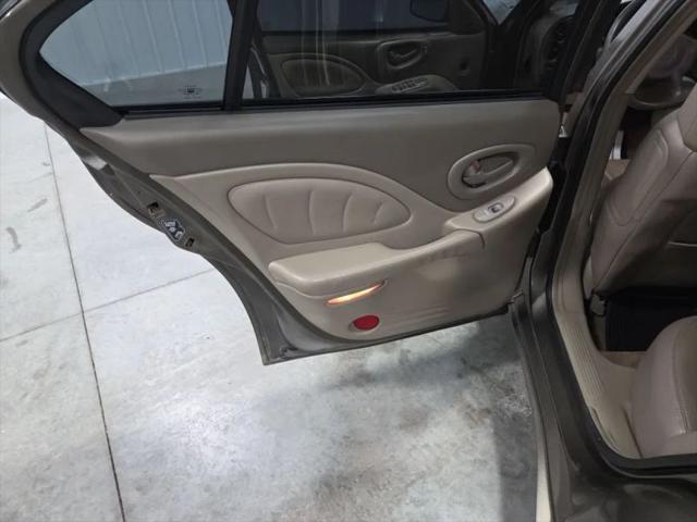 2000 Pontiac Bonneville SLE