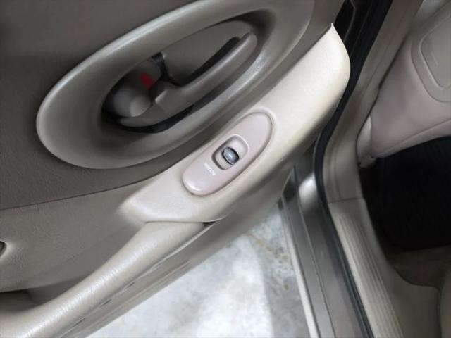2000 Pontiac Bonneville SLE