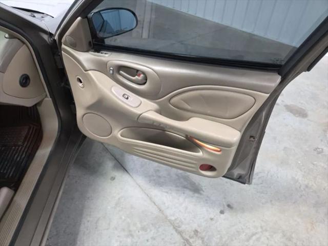 2000 Pontiac Bonneville SLE