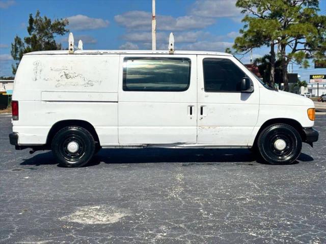 2004 Ford E-150 Commercial