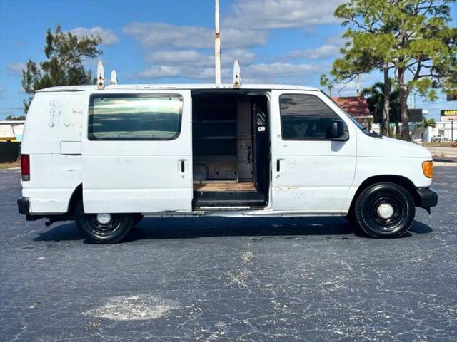 2004 Ford E-150 Commercial