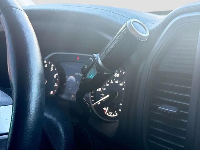 2024 Nissan Titan Crew Cab SV 4x2