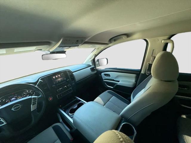 2024 Nissan Titan Crew Cab SV 4x2