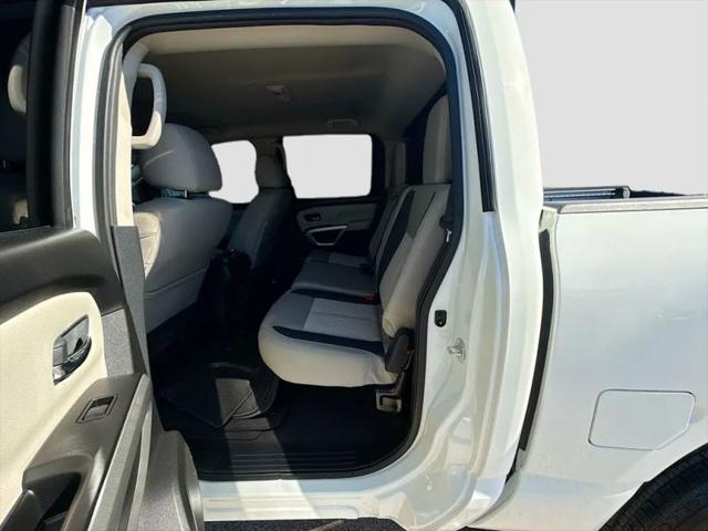 2024 Nissan Titan Crew Cab SV 4x2