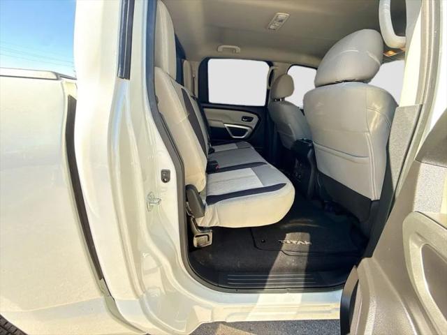 2024 Nissan Titan Crew Cab SV 4x2