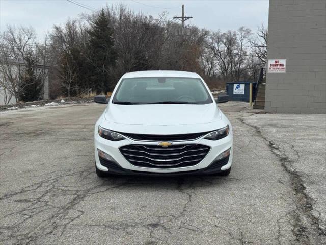 2022 Chevrolet Malibu FWD LT
