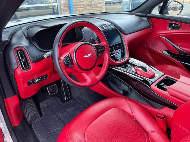 2023 Aston Martin DBX 707