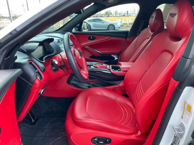 2023 Aston Martin DBX 707
