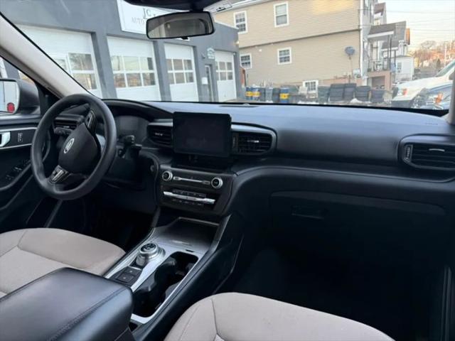 2020 Ford Explorer Base
