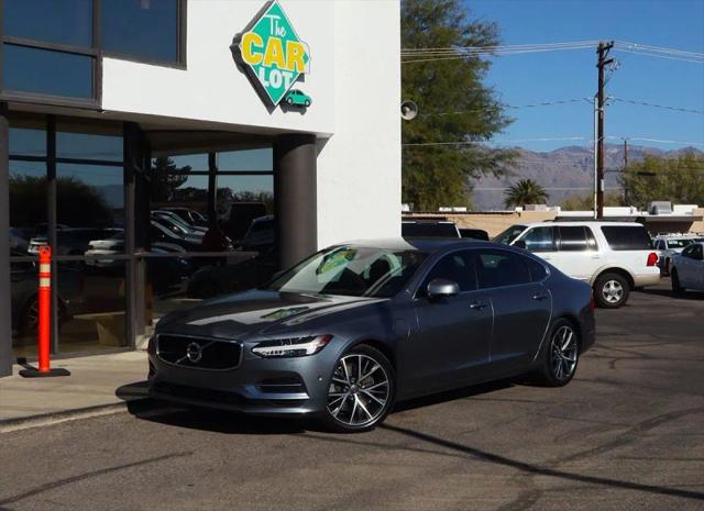 2018 Volvo S90 T8 Momentum